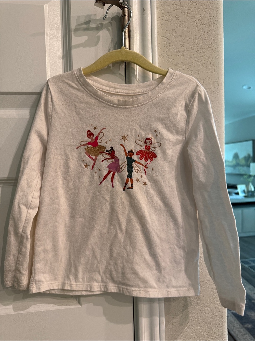 Girls' Cat & Jack White Long-Sleeve Ballerina Graphic Top 5T